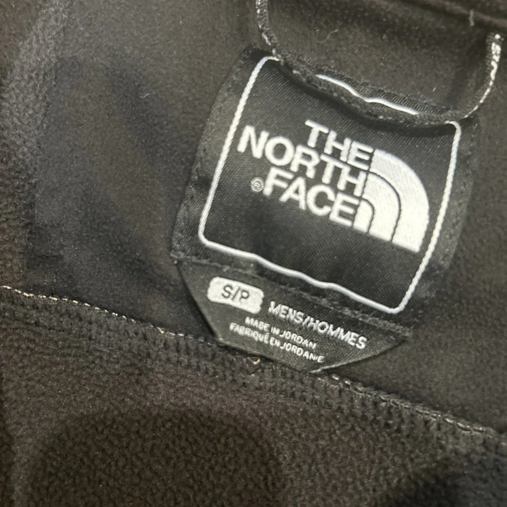 The North Face coat/windbreaker Black Size S